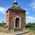 Cour 44 - De Charme Avec Sauna Et Jacuzzi *