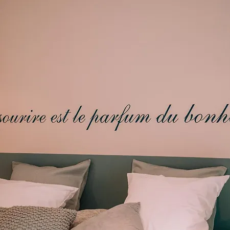 Cour 44 - De Charme Avec Sauna Et Jacuzzi