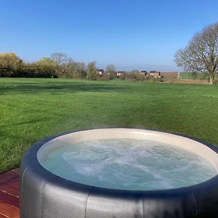 Cour 44 - De Charme Avec Sauna Et Jacuzzi