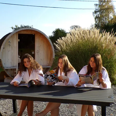 Cour 44 - De Charme Avec Sauna Et Jacuzzi *