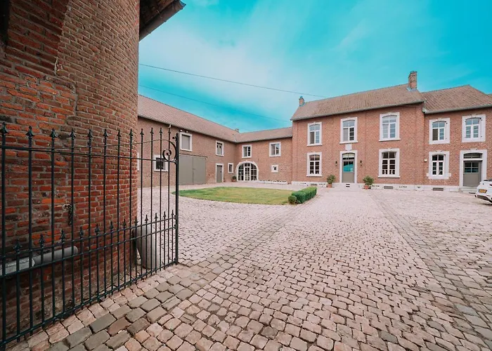 Prázdninový dům Cour 44 - De Charme Avec Sauna Et Jacuzzi