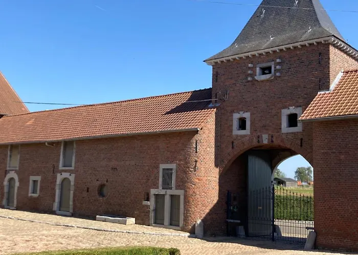 Cour 44 - De Charme Avec Sauna Et Jacuzzi
