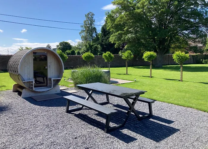 Cour 44 - De Charme Avec Sauna Et Jacuzzi Remicourt